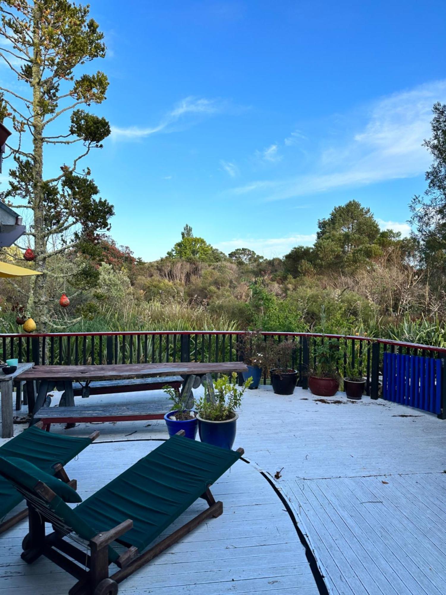 Cooks Beach Holiday Home Екстериор снимка
