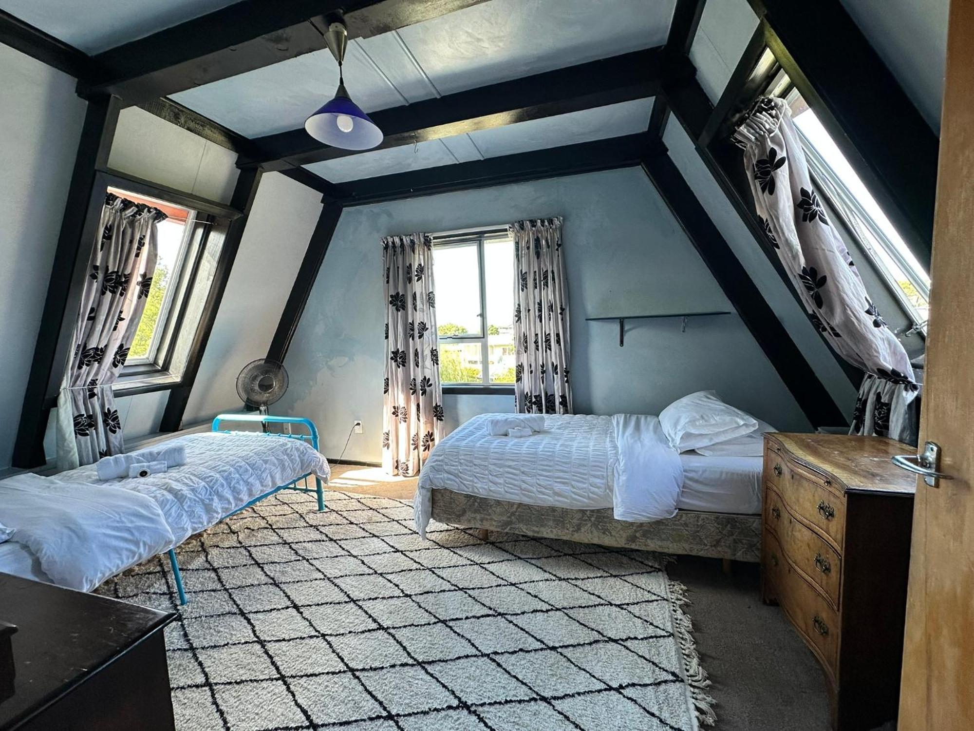 Cooks Beach Holiday Home Екстериор снимка