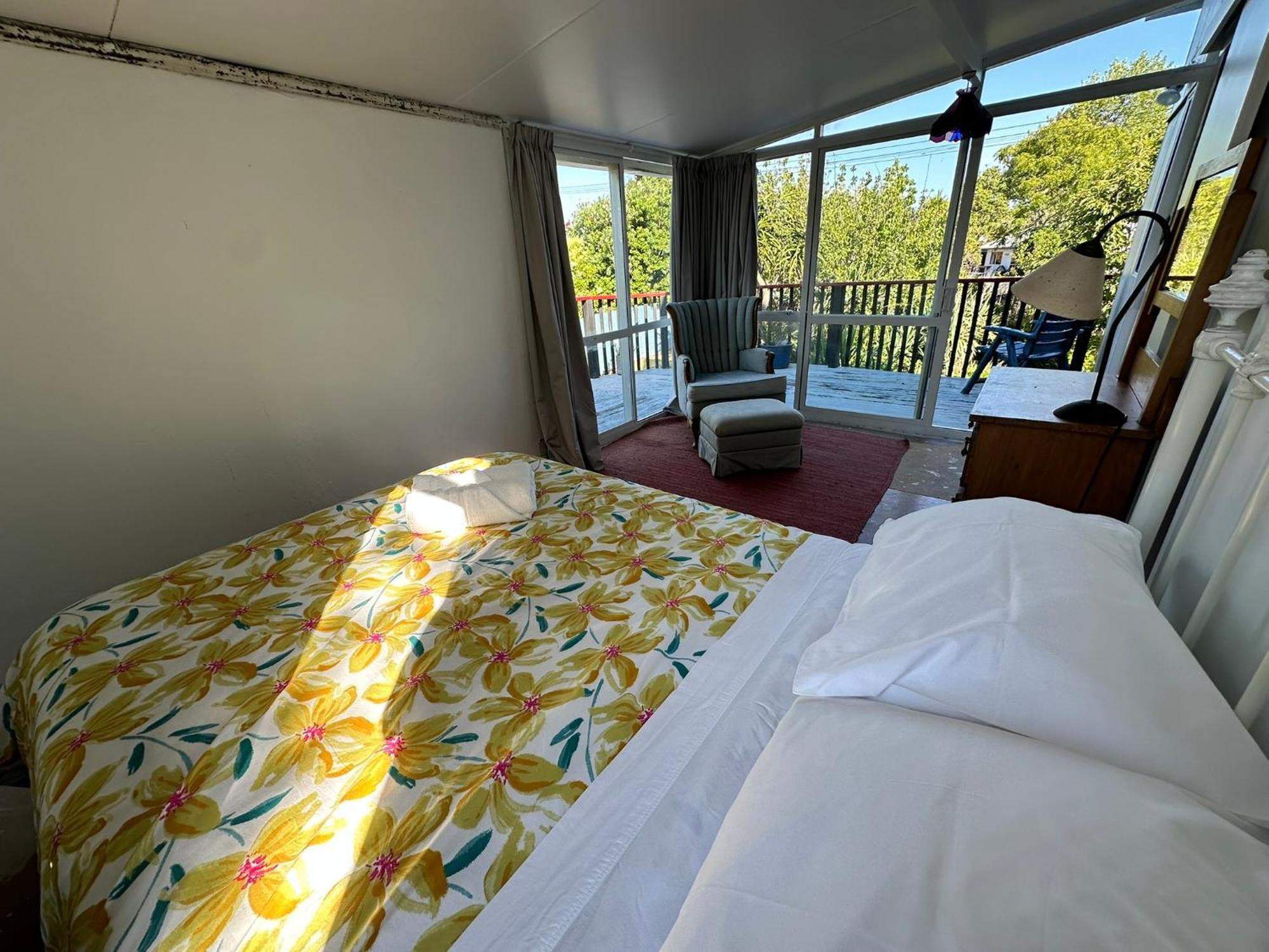 Cooks Beach Holiday Home Екстериор снимка